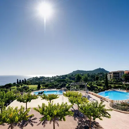 Le Village De Cap Esterel - Maeva - 4 Personnes 1 Avec Terrasse Vue - Prestige - Super Mae-2353 Apartmán *